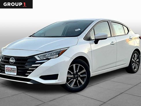 New 2025 Nissan Versa SV w/ Trunk Package FWD image 1