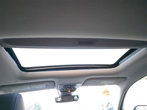 Certified 2024 Honda HR-V EX-L image 13