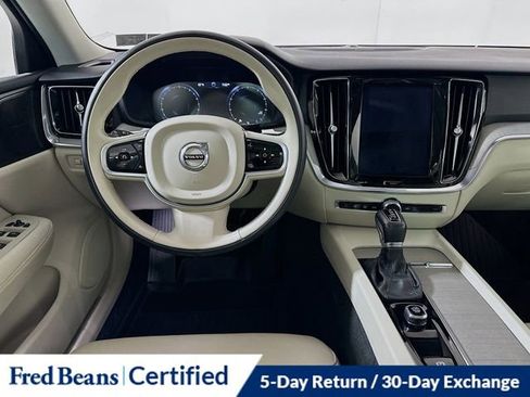 Used 2022 Volvo V60 T5 Cross Country w/ Advanced Package image 25