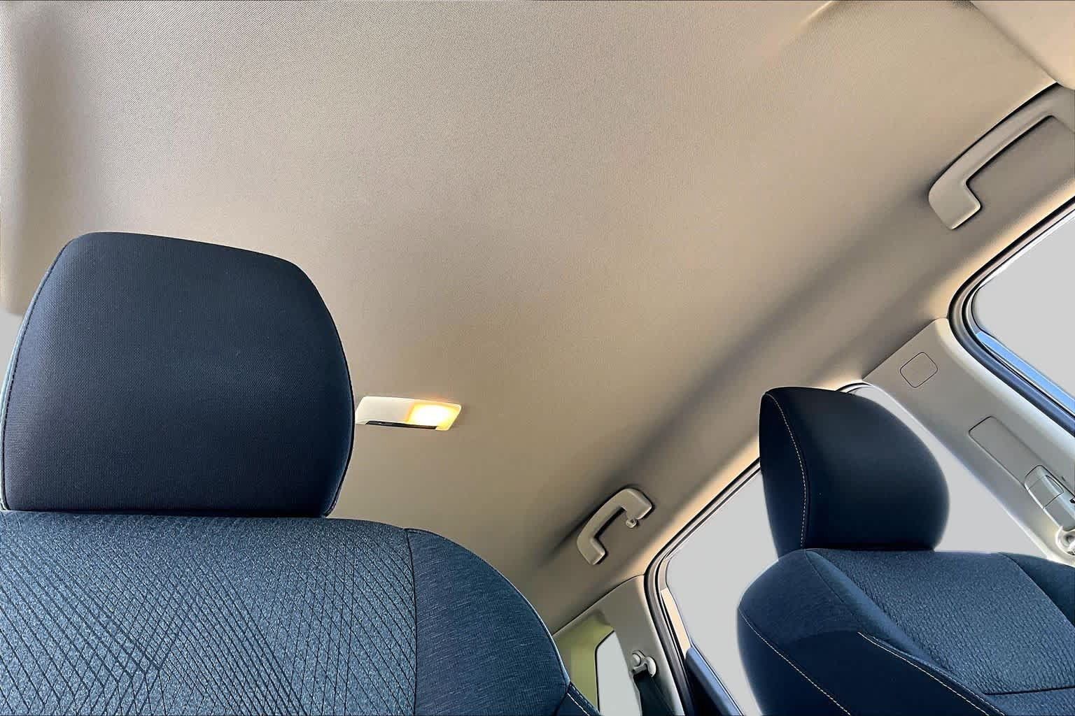 Used 2024 Nissan Rogue SV FWD image 14