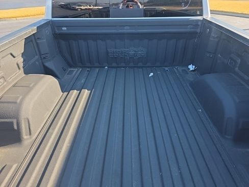 Used 2022 Chevrolet Silverado 1500 High Country image 5