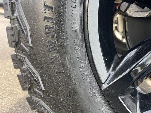 Used 2025 Chevrolet Silverado 1500 Custom Trail Boss image 35