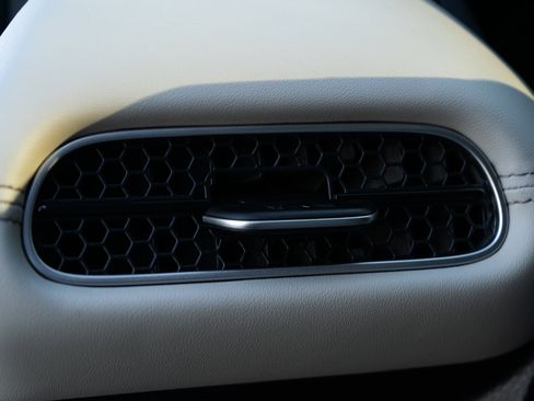 Used 2026 Honda HR-V EX-L image 41