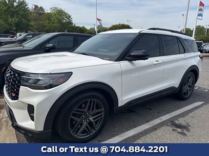 Used 2025 Ford Explorer ST