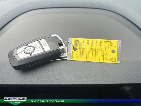 Used 2025 Ford Maverick Tremor AWD/4WD image 31