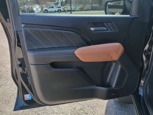 Certified 2023 GMC Canyon AT4 w/ AT4 Premium Package image 22