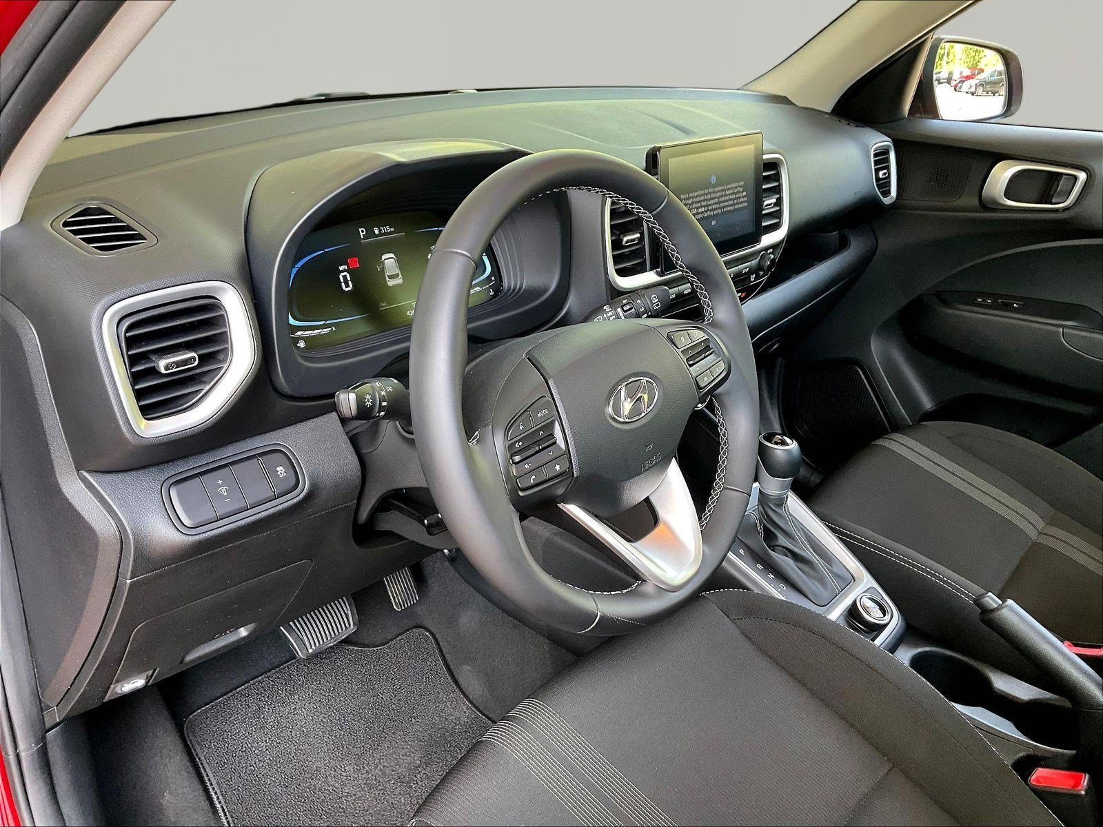 Used 2023 Hyundai Venue SEL w/ Cargo Package FWD image 15