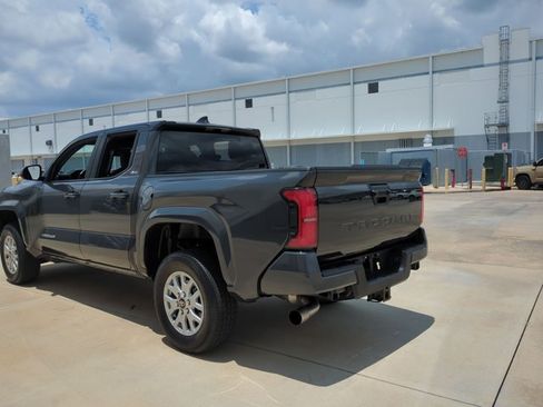 Certified 2025 Toyota Tacoma SR5 RWD image 8