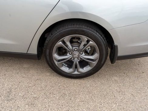 Used 2024 Honda Accord EX image 11