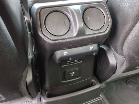 Used 2020 Jeep Wrangler Unlimited Rubicon w/ Quick Order Package 28Y Recon AWD/4WD image 21
