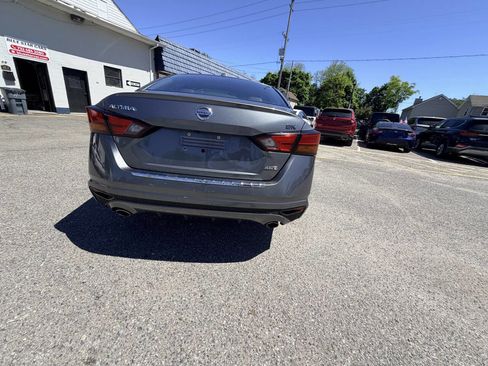 Used 2019 Nissan Altima 2.5 SR AWD/4WD image 19