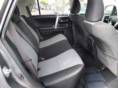 Used 2016 Toyota 4Runner SR5 AWD/4WD image 20