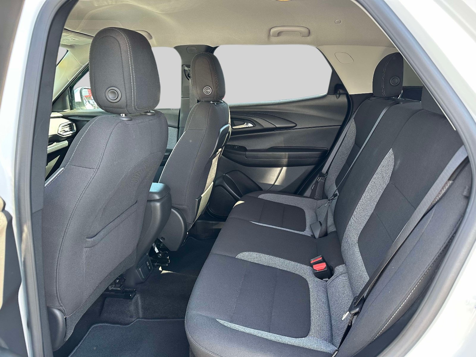 Used 2023 Chevrolet TrailBlazer LT w/ Convenience Package AWD/4WD image 10
