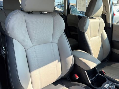 Certified 2023 Subaru Forester Limited AWD/4WD image 38