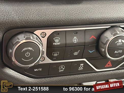 New 2025 Jeep Gladiator Sport image 16