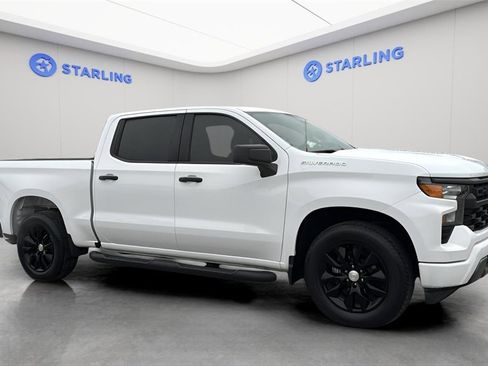 Used 2023 Chevrolet Silverado 1500 Custom image 12