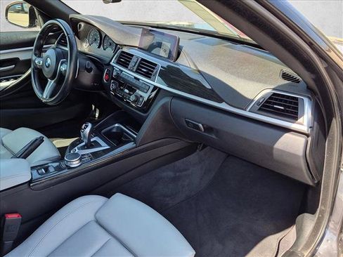 Used 2020 BMW M4 Convertible w/ Executive Package RWD image 20