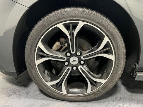 Used 2019 Chevrolet Cruze LT image 13