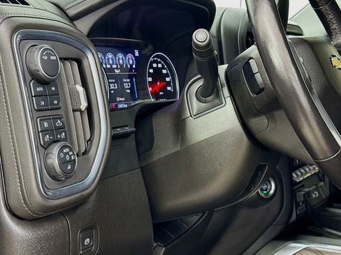 Used 2022 Chevrolet Silverado 2500 LTZ w/ LTZ Plus Package AWD/4WD image 10