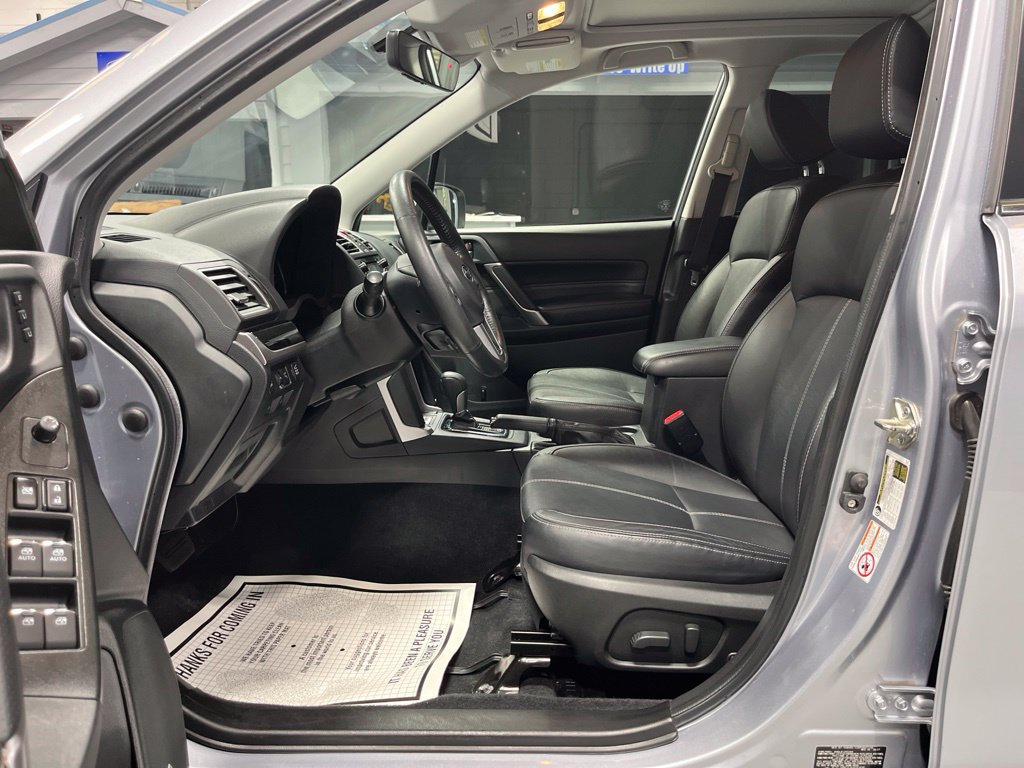 Used 2018 Subaru Forester 2.5i Touring w/ Popular Package #2 AWD/4WD image 12