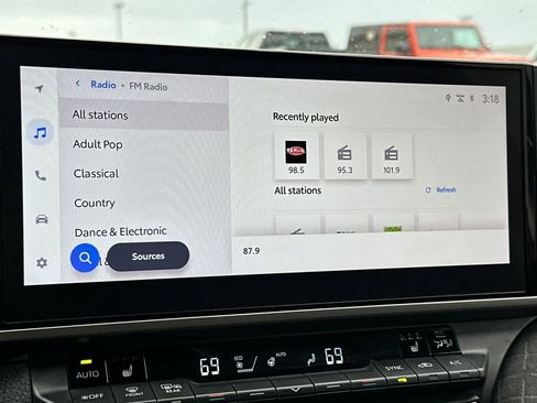 Certified 2025 Toyota Camry XLE AWD/4WD image 19