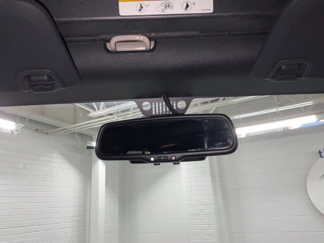 Used 2018 Jeep Wrangler Unlimited Sport S AWD/4WD image 29