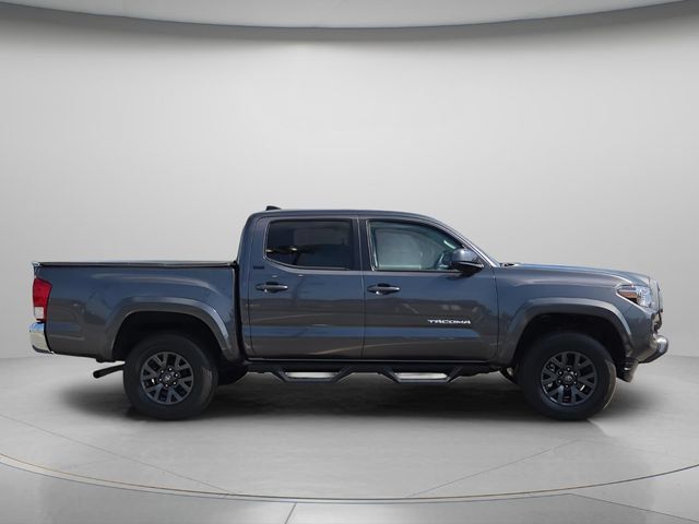 Used 2023 Toyota Tacoma SR5 w/ SR5 Appearance Package RWD image 9