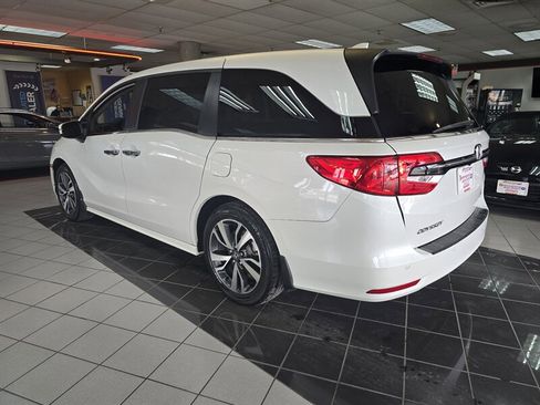 Used 2023 Honda Odyssey Touring image 6