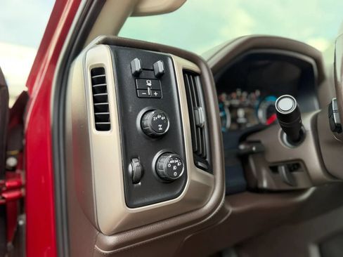 Used 2019 GMC Sierra 2500 Denali w/ Duramax Plus Package AWD/4WD image 41