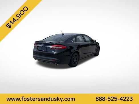 Used 2018 Ford Fusion SE w/ Fusion SE Technology Package FWD image 5