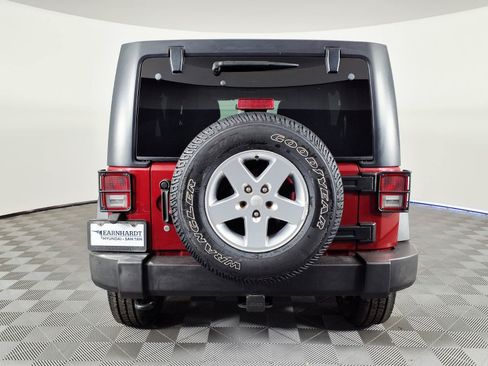 Used 2013 Jeep Wrangler Unlimited Sport AWD/4WD image 5
