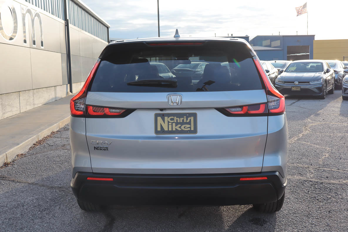 Used 2025 Honda CR-V EX image 5