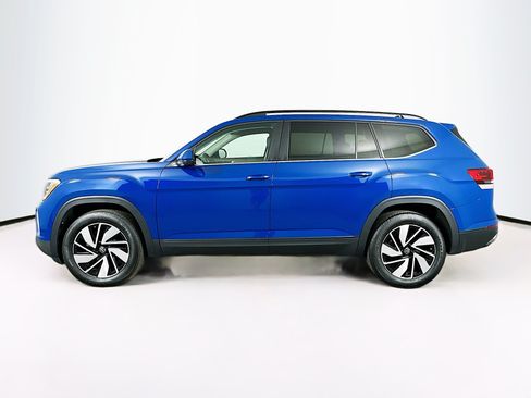 Used 2025 Volkswagen Atlas SE AWD/4WD image 4