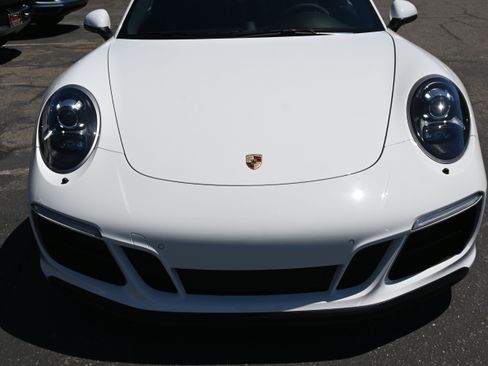 Used 2018 Porsche 911 GT3 RS image 9