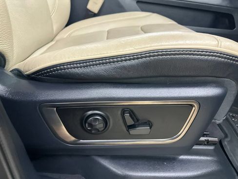 Used 2019 RAM 1500 Limited AWD/4WD image 24