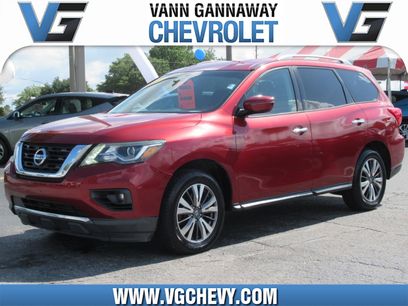 Used 2017 Nissan Pathfinder SV