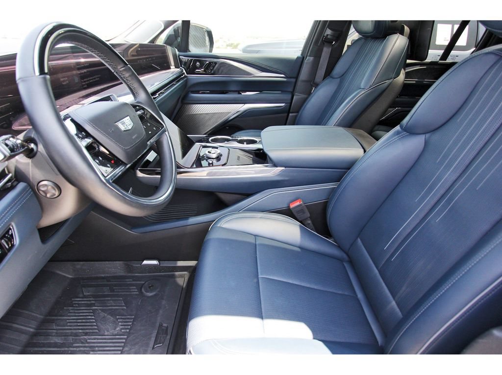 New 2026 Cadillac Escalade IQ Luxury 2 AWD/4WD image 6