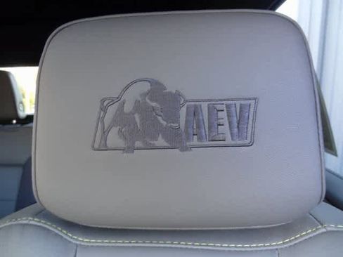 Used 2025 Chevrolet Silverado 2500 ZR2 w/ ZR2 Bison Edition image 8