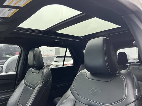 Used 2023 Ford Explorer ST w/ Equipment Group 401A image 15