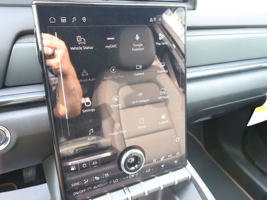 New 2027 GMC Terrain AT4 w/ Convenience Package III AWD/4WD image 21