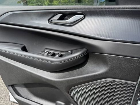 New 2025 Jeep Grand Cherokee L Altitude image 30