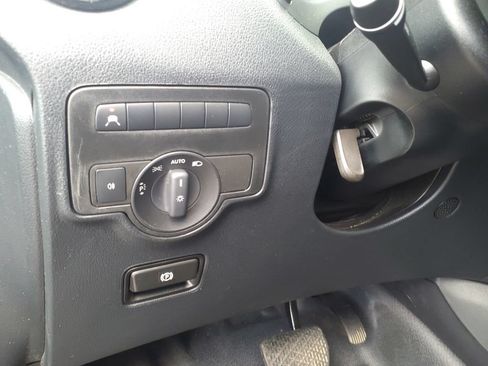 Used 2023 Mercedes-Benz Metris Passenger image 19