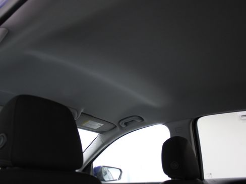 Used 2022 Chevrolet Equinox LT w/ LPO, Floor Liner Package image 20