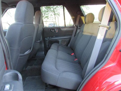 Used 2003 Chevrolet Blazer LS w/ Preferred Equipment Group AWD/4WD image 22