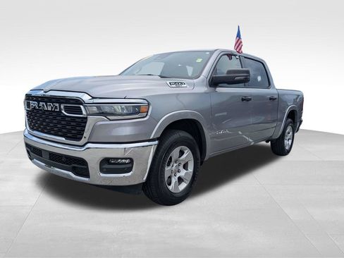 Used 2025 RAM 1500 Big Horn AWD/4WD image 8