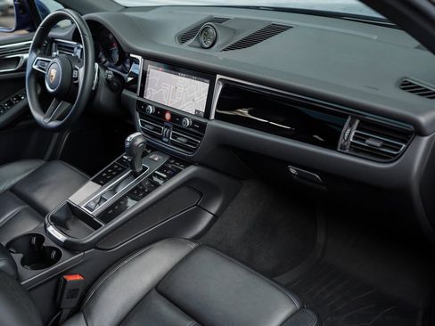 Used 2023 Porsche Macan Base w/ Premium Package Plus image 22