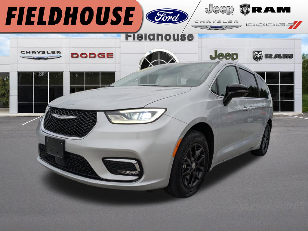 Used 2024 Chrysler Pacifica Touring-L FWD image 1