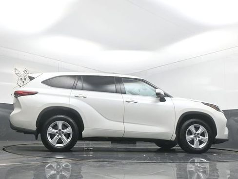 Used 2020 Toyota Highlander L image 59