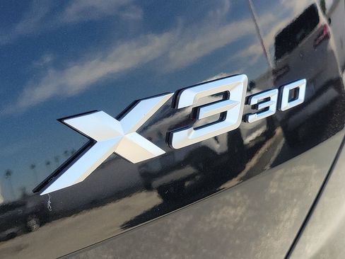 Used 2026 BMW X3 xDrive30i w/ M Sport Package AWD/4WD image 8