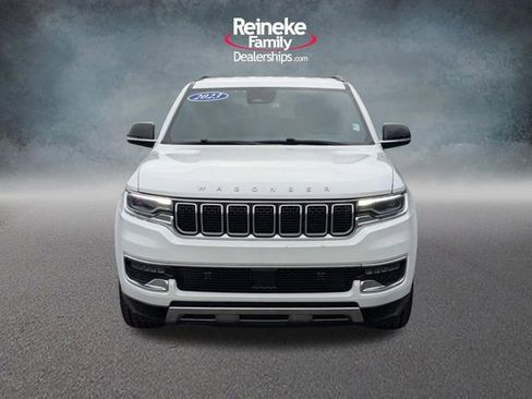 Used 2023 Jeep Wagoneer L Series III w/ Preferred Equipment Group image 2